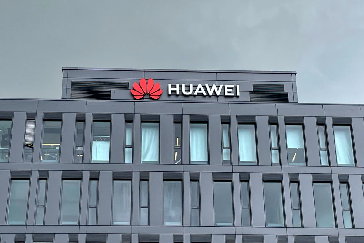 Sprzęt Huawei może zakłócać wojsko, twierdzi FBI