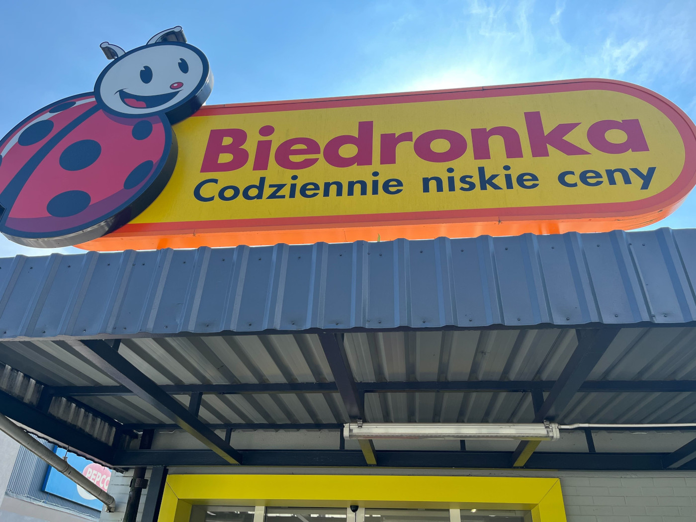 Biedronka rzuciła uroczy retro gadżet i to za połowę ceny