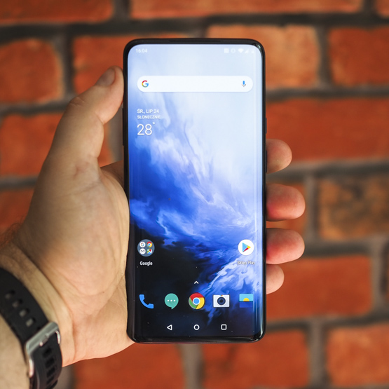 Test telefonu OnePlus 7 Pro - dobrze wyposażony flagowiec w konkurencyjnej cenie