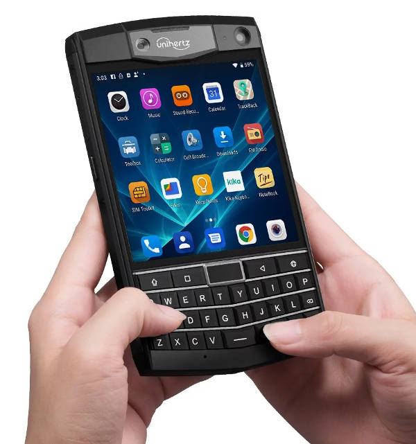 Телефон с клавиатурой. Unihertz Titan. BLACKBERRY Titan. Смартфоны с QWERTY клавиатурой 2020. Смартфоны с кверти клавиатурой 2020.