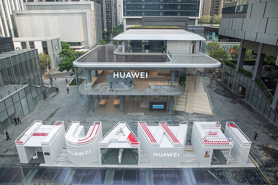 Huawei największy salon
