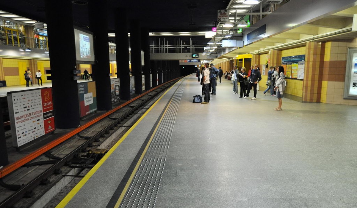 Metro Warszawa Centrum