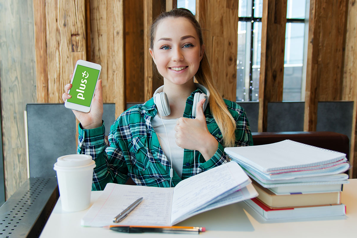 Promocje Plusa dla uczniów i studentów - laptop, telefon i nie tylko