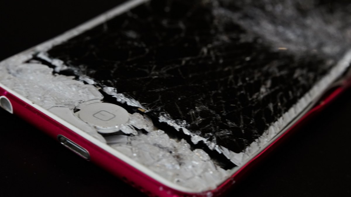 iPhone - groźna luka może uszkodzić urządzenie
