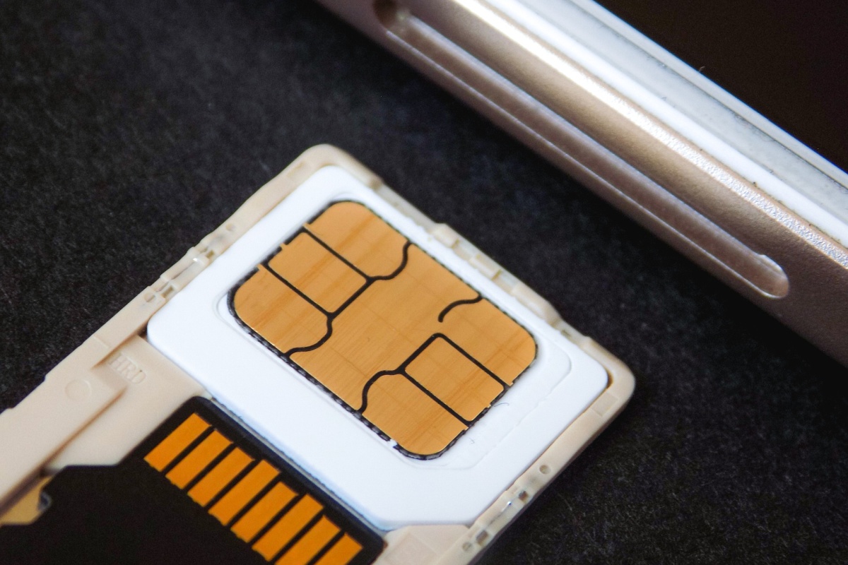 SIM swapping będzie trudniejszy? Rząd chce utrudnić wyłudzenia duplikatów