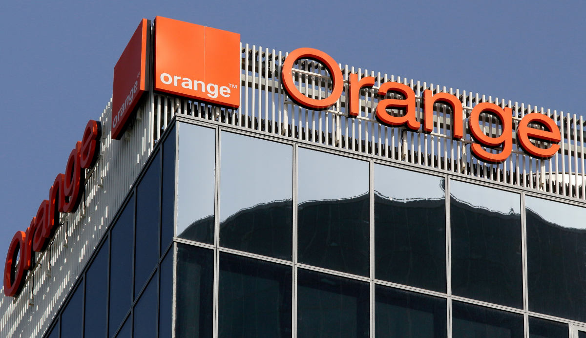 Orange Polska gasi światło. Część klientów musi wymienić telefon