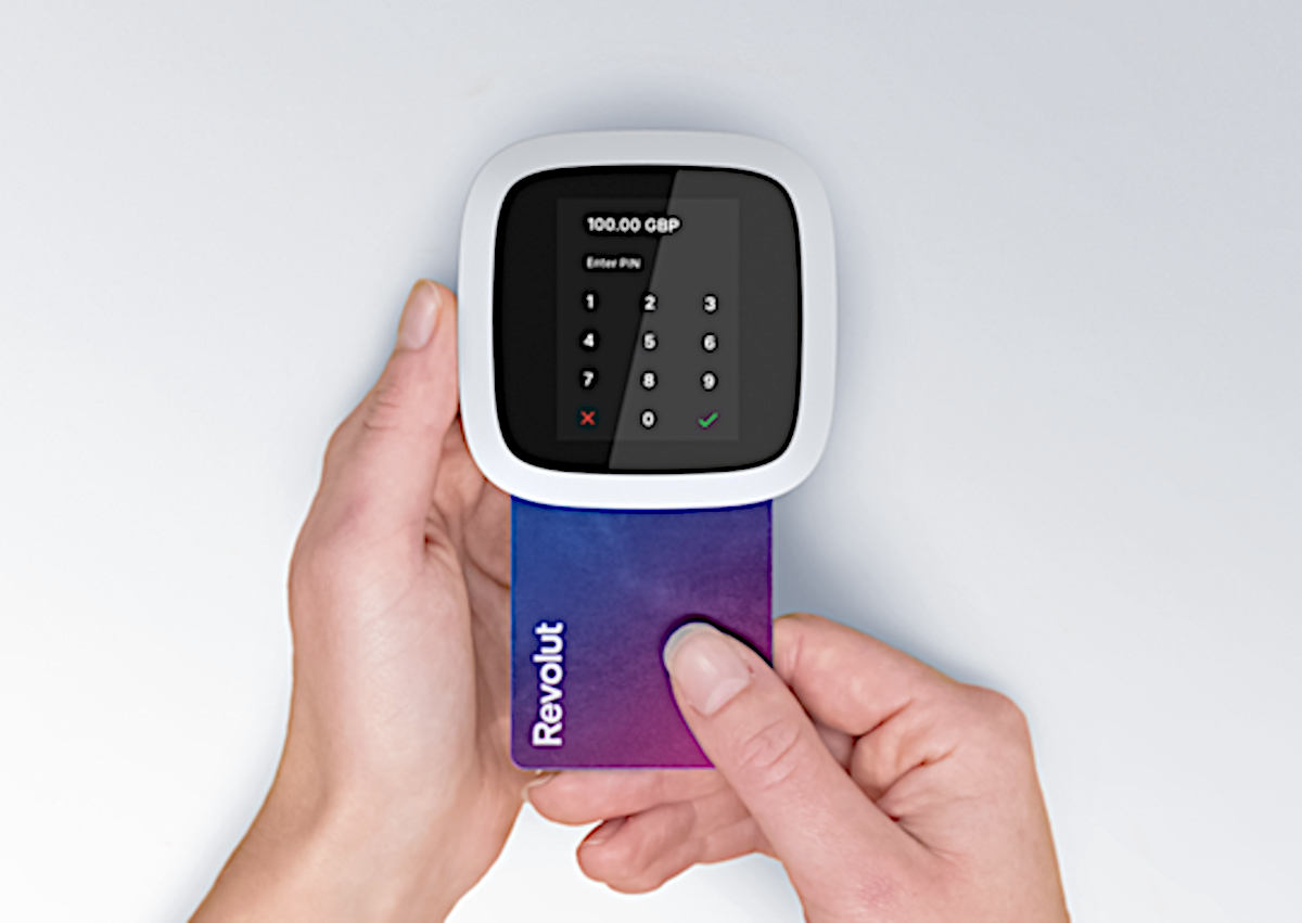 Revolut z ofertą na mPOS - Revolut Reader