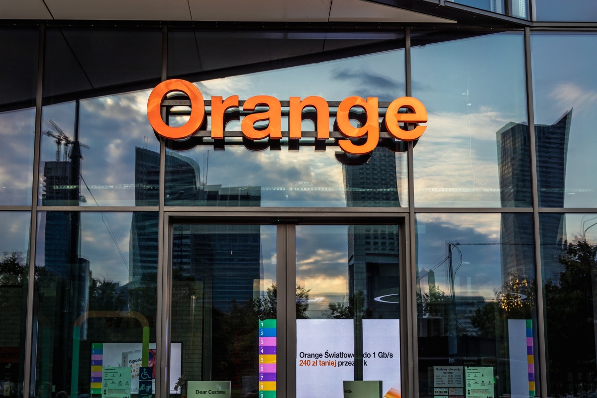 Orange środa prezent chroń dzieci 2 miesiące za darmo