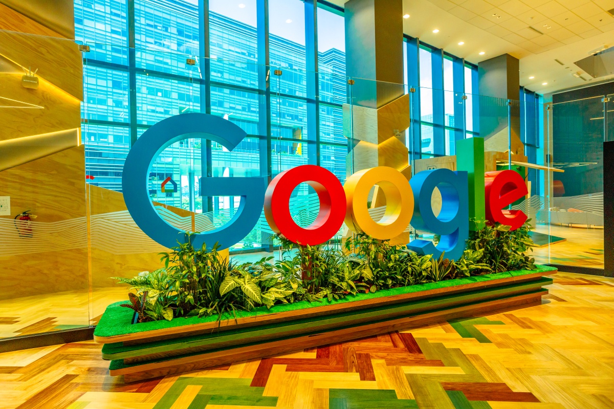 Google chwali się wynikami finansowymi. Gigant zwalnia