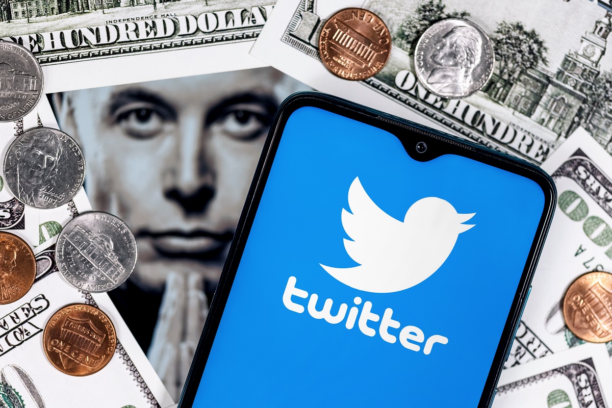Elon Musk zwolni ludzi z twittera