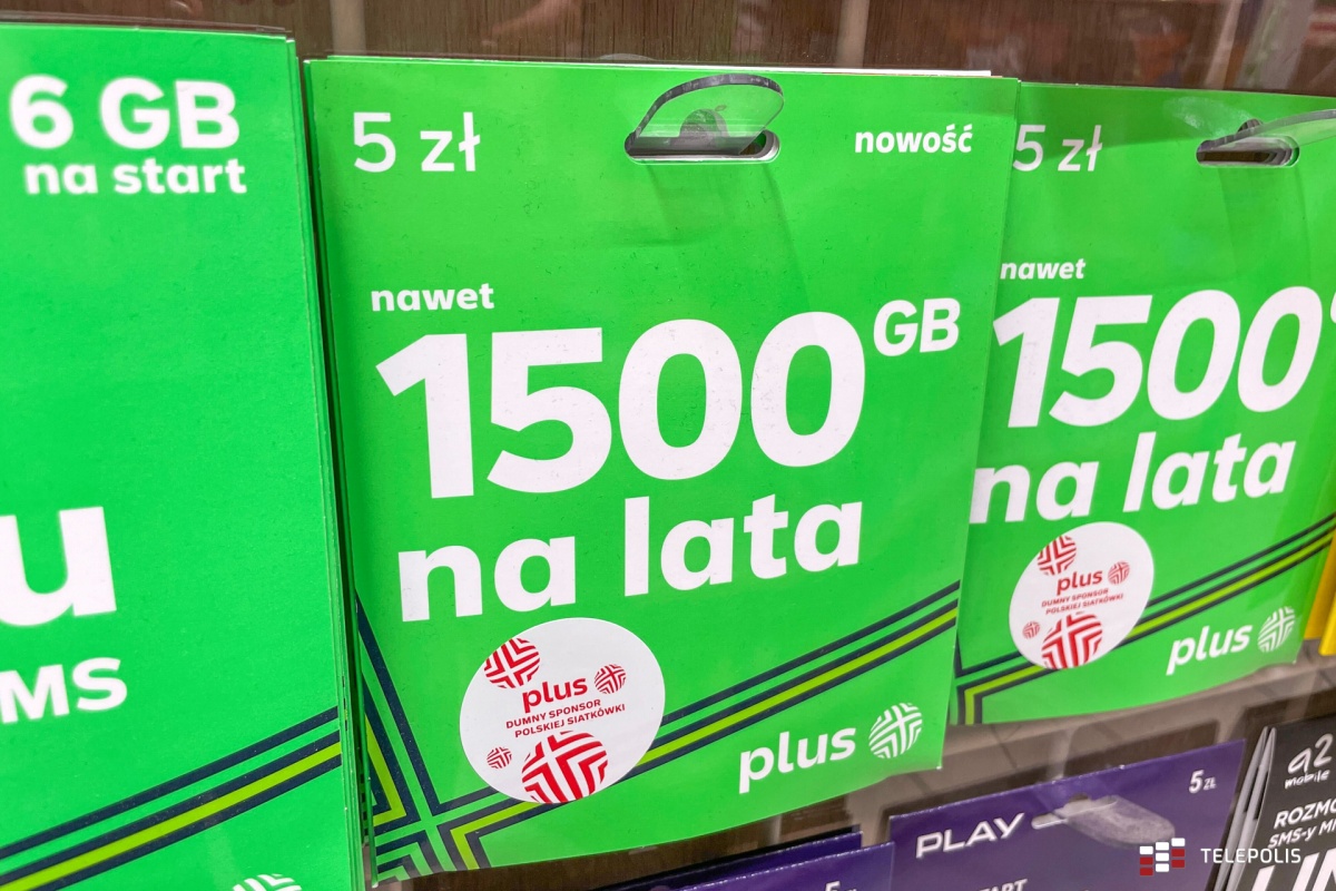 Plus podnosi ceny w ofercie na kartę. Jedna z opłat zmienia nazwę