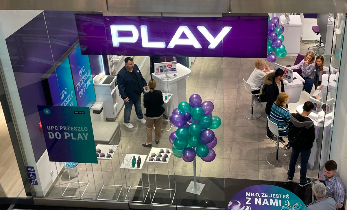 Play daje ognia. Pół roku bez opłat to tylko początek