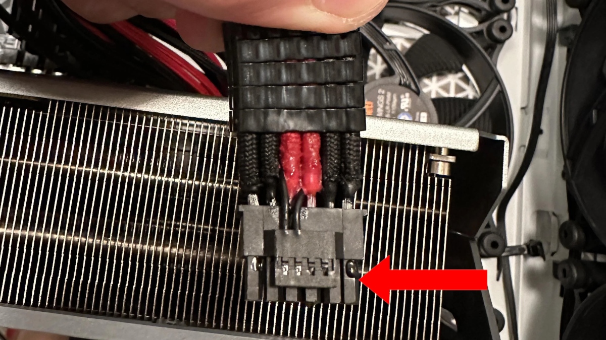 Powraca problem topiących się wtyczek 12VHPWR? Nie do końca