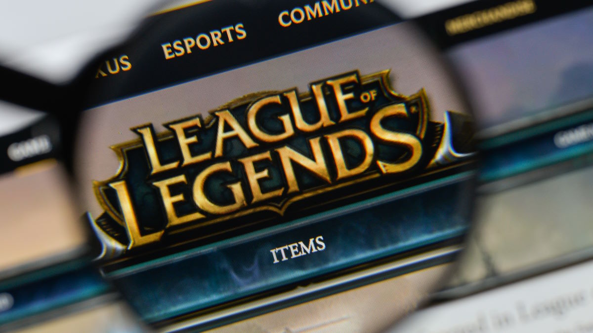 Kod źródłowy League of Legends trafił na aukcję