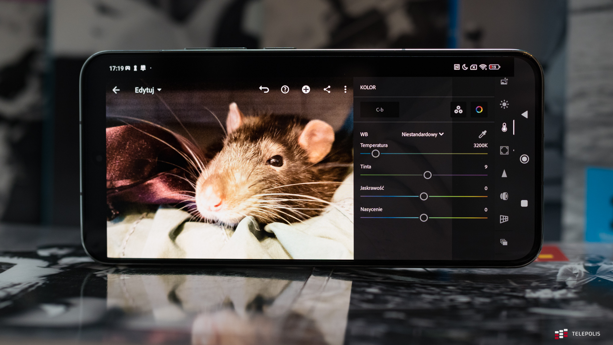 Adobe Lightroom uruchomiony na Xiaomi 13