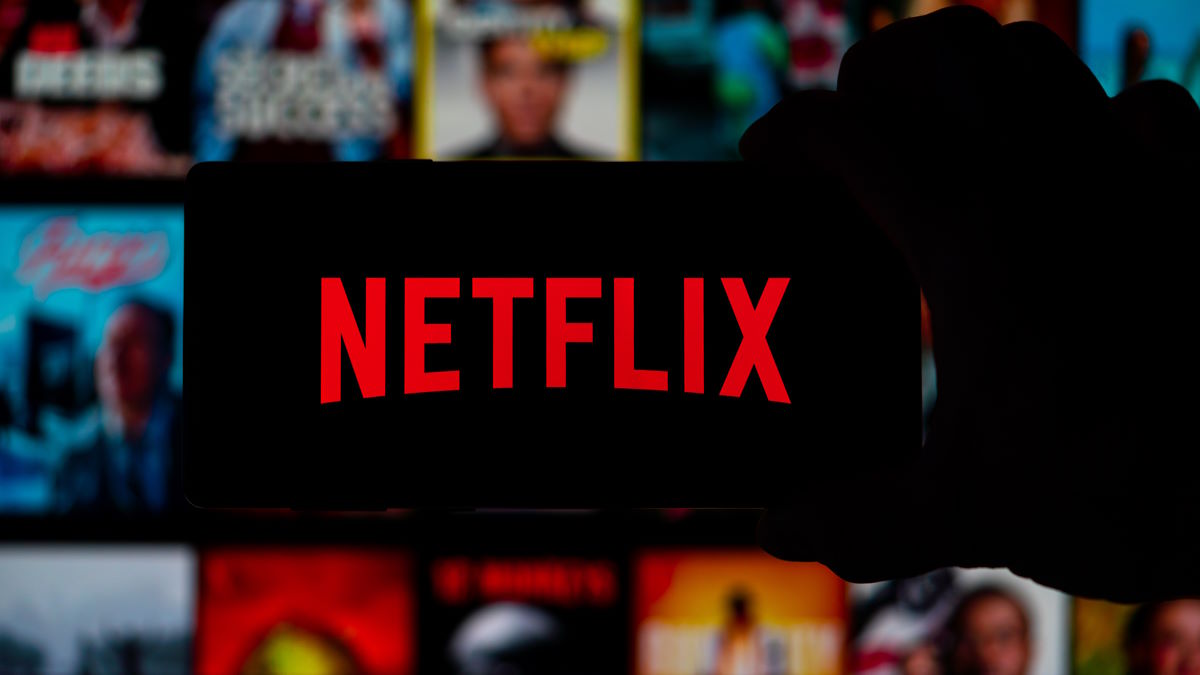 Polacy znów nabijani w butelkę, chodzi o Netflix
