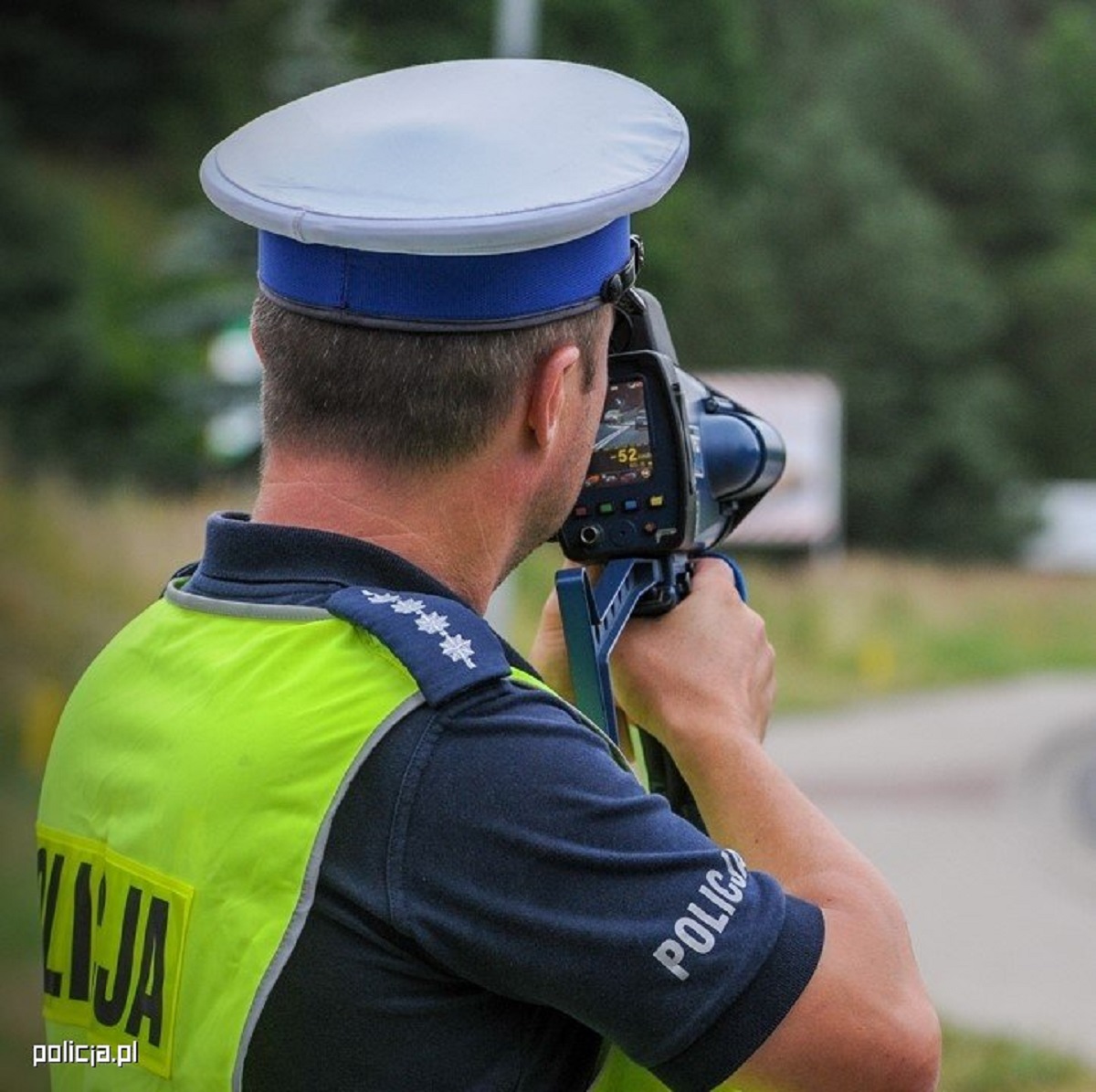 Policjant sięga po nowy sprzęt. Wpadniesz? Będzie mandat