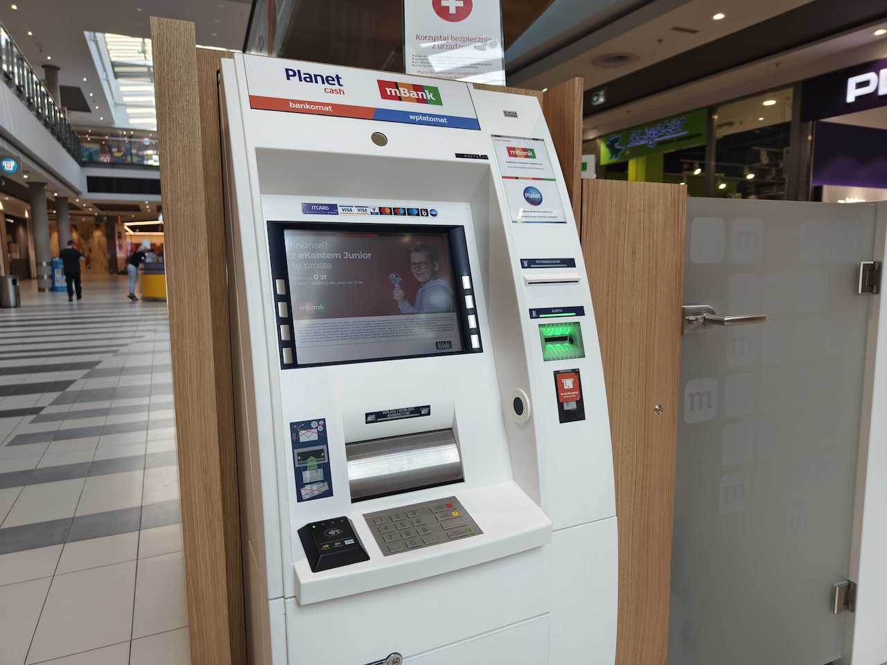Bankomaty zaczynają znikać z polskich miast. Został miesiąc