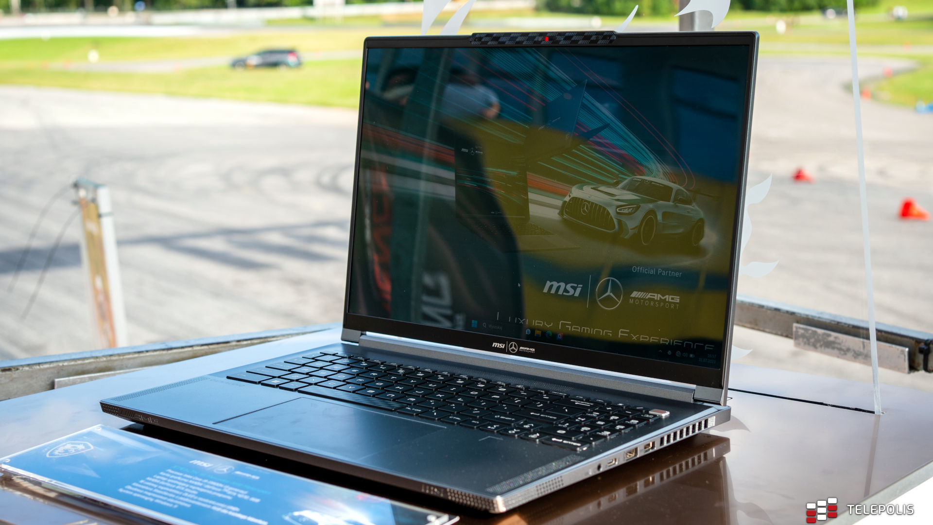 MSI Stealth 16 AMG, czyli laptop piękny i szybki jak Mercedes