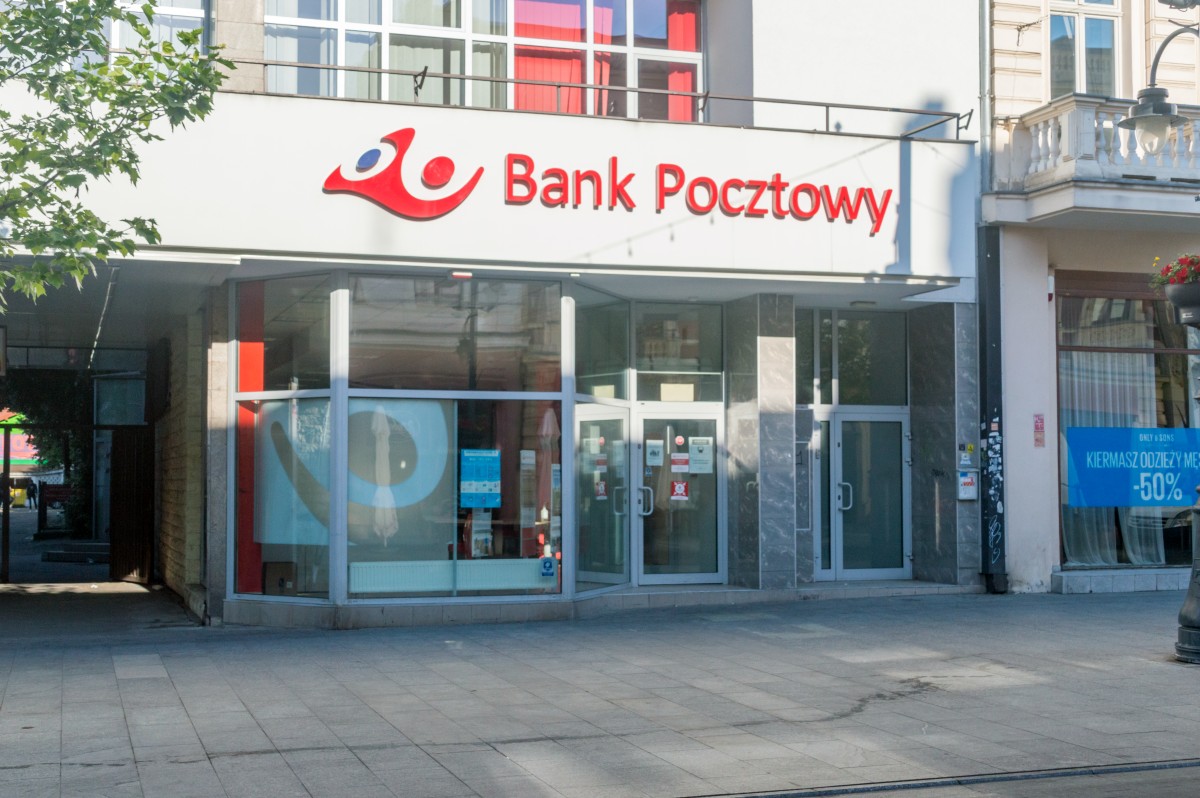 Bank Pocztowy stawia na ekologię. Te karty są z kukurydzy