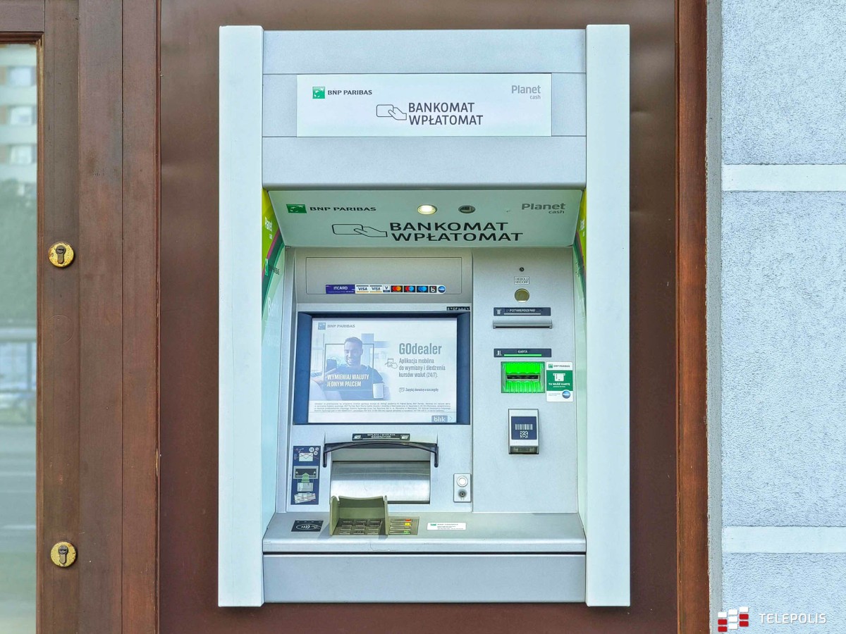 Bank BNP Paribas bankomat / wpłatomat