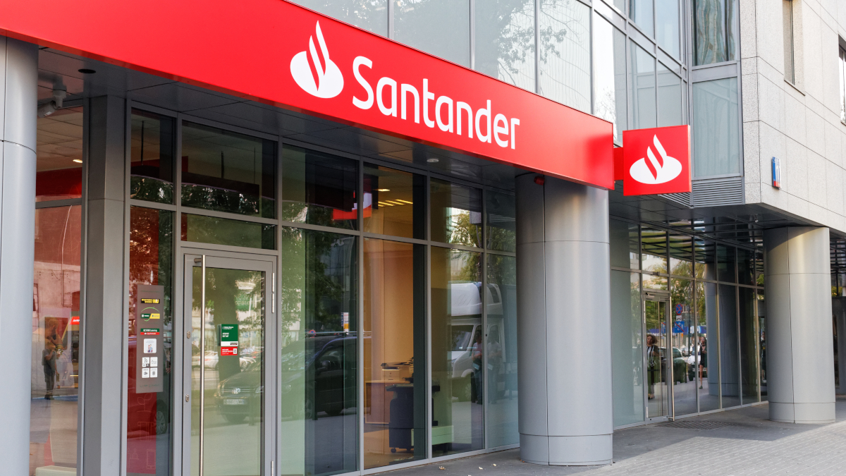 Santander Bank Polska spartaczył. Zostawił część klientów na lodzie