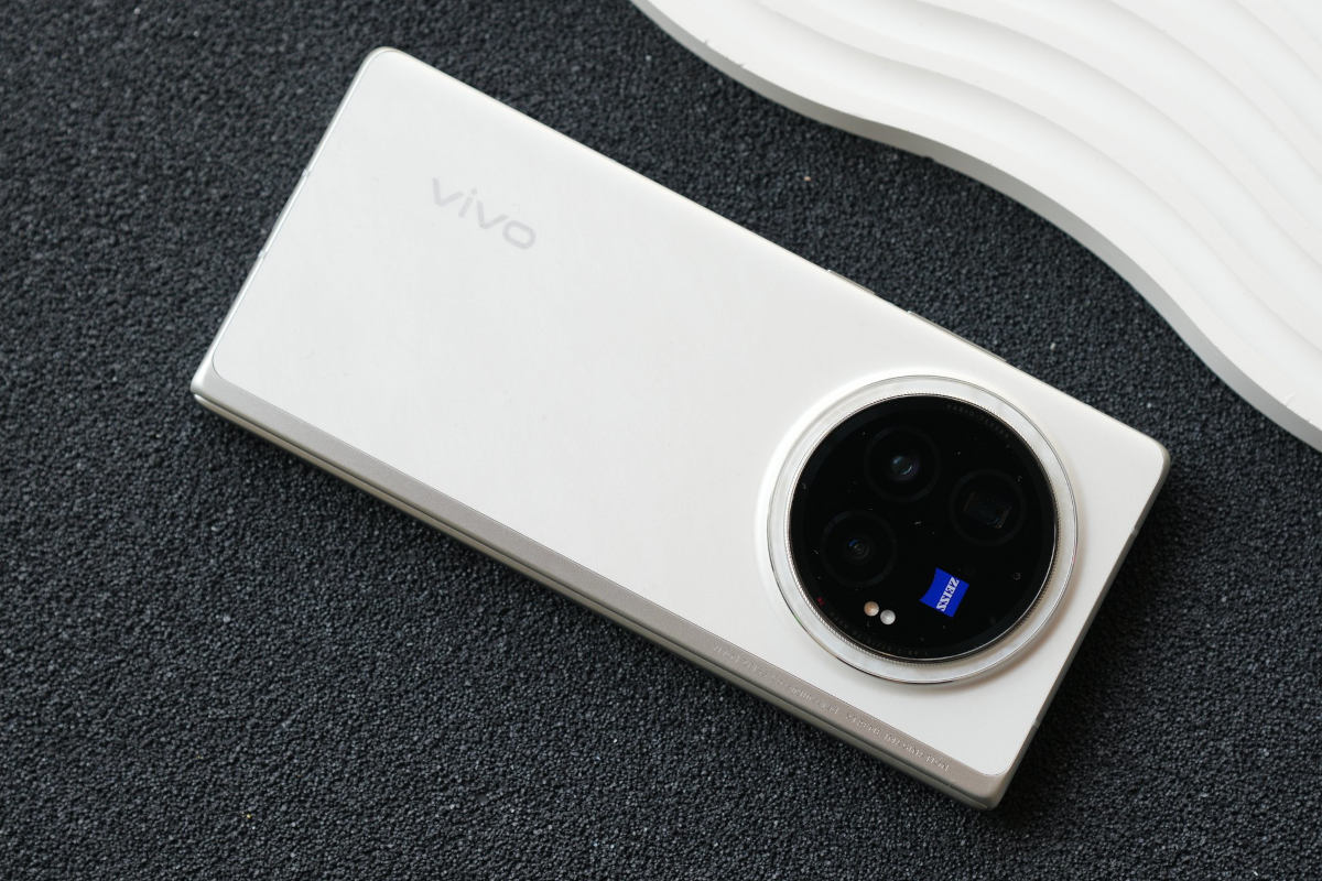 Vivo Xfold3