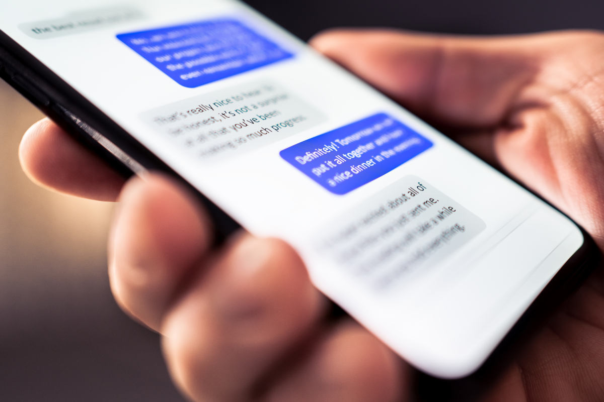Google monitorerà i tuoi messaggi di testo, ma va bene