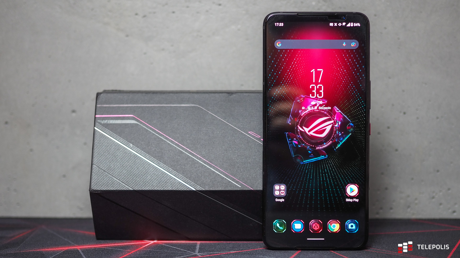 Asus ROG Phone 5s Pro z pudełkiem