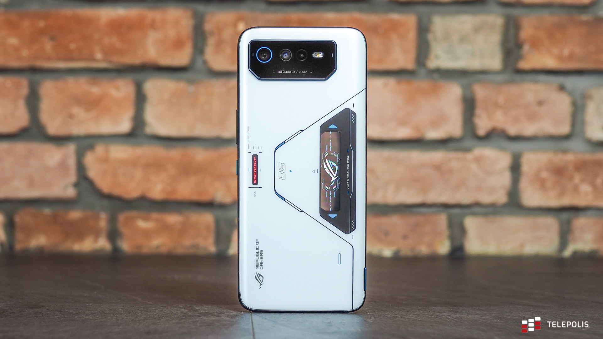 Asus ROG Phone 6 Pro tył