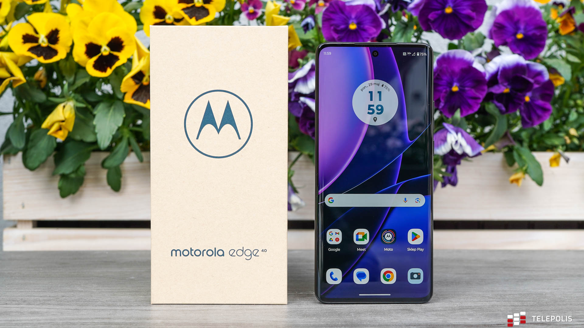 Motorola Edge 40 z pudełkiem