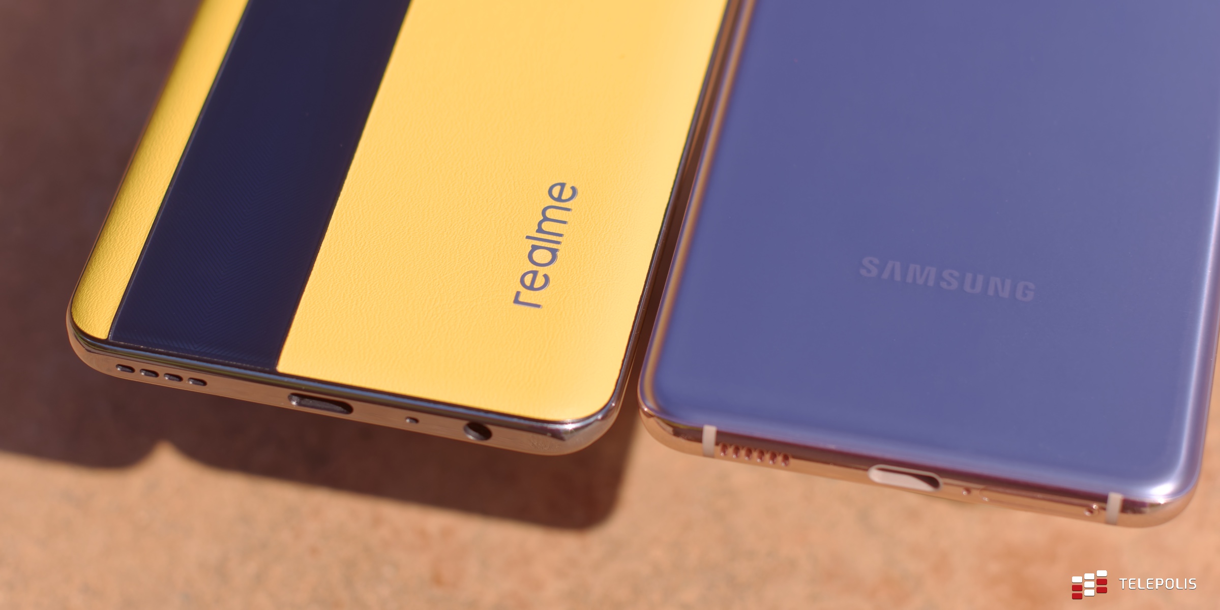 realme GT i Samsung Galaxy S20 – gniazdo jack