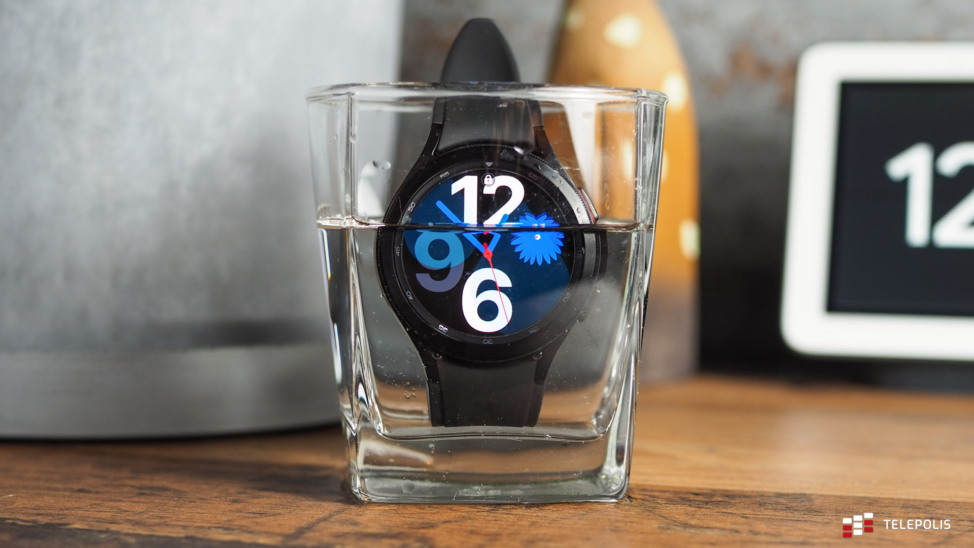 Samsung Galaxy Watch4 Classic woda