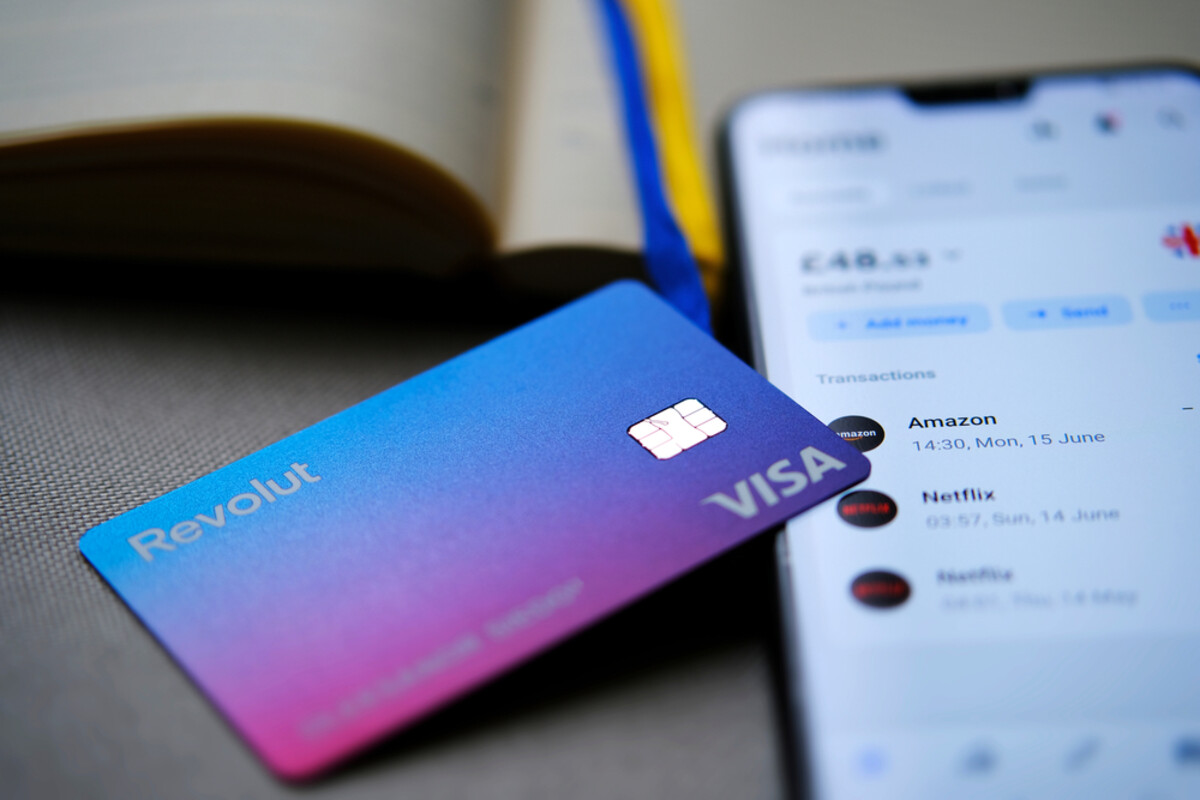 Revolut znika z rynku. Odpowiadamy, co się stanie z klientami - TELEPOLIS.PL